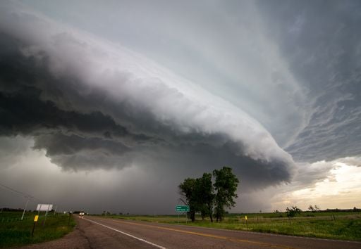 Chuvas aumentam e frente fria coloca 5 estados do Centro-Sul em alerta; confira