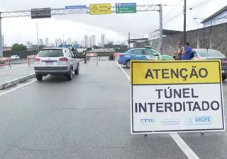 Caos em Recife: chuva de 120 mm em 24h provoca inundações, deslizamentos e morte