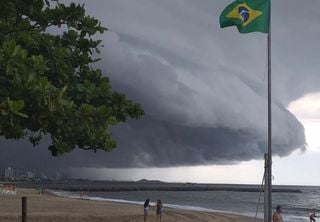 Chuvas intensas e tempestades voltam a deixar alertas nas 5 regiões nesta sexta, 12; confira