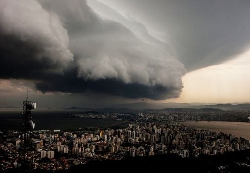 Chuvas se espalham e deixam em alerta 7 estados do Centro-Sul nas pr&oacute;ximas horas; veja a previs&atilde;o