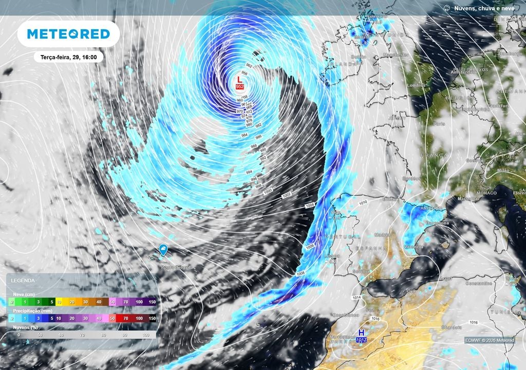 Poucas horas depois, observa-se uma poderosa depressão no Atlântico Norte, com cerca de 952 hPa no núcleo. Apesar de permanecer longe de Portugal, uma extensa frente associada ao sistema deverá alcançar o continente e trazer períodos de chuva.