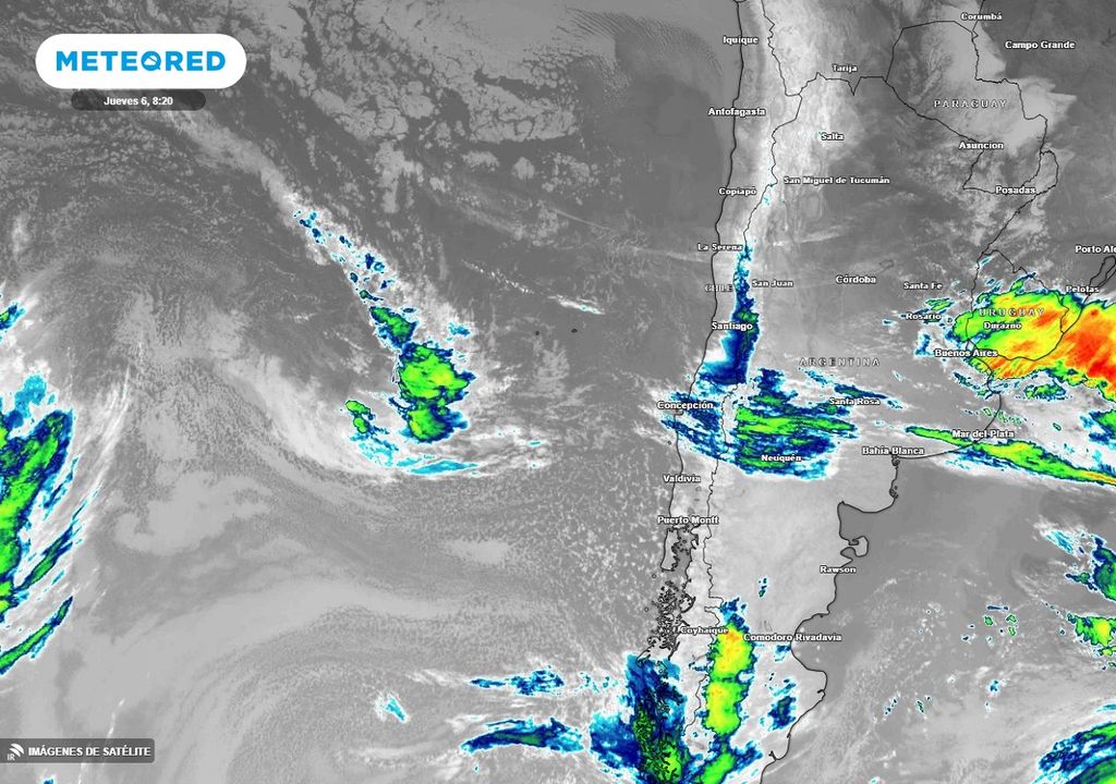 imagen satelital mostrando un sistema ciclónico que avanza hacia Chile