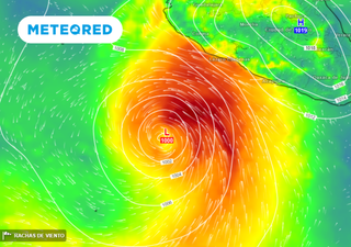 Ciclón Hilary y onda tropical dejarán lluvias muy fuertes en gran parte de México