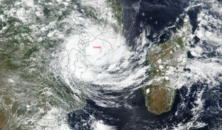 Nunca antes un ciclón tropical ha hecho lo que está haciendo Freddy