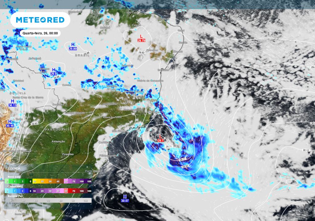 Previsão de pressão, ventos, nebulosidade e chuva na quarta-feira mostra o ciclone se formando sobre o Oceano Atlântico, com centro na altura da região Sudeste (São Paulo).