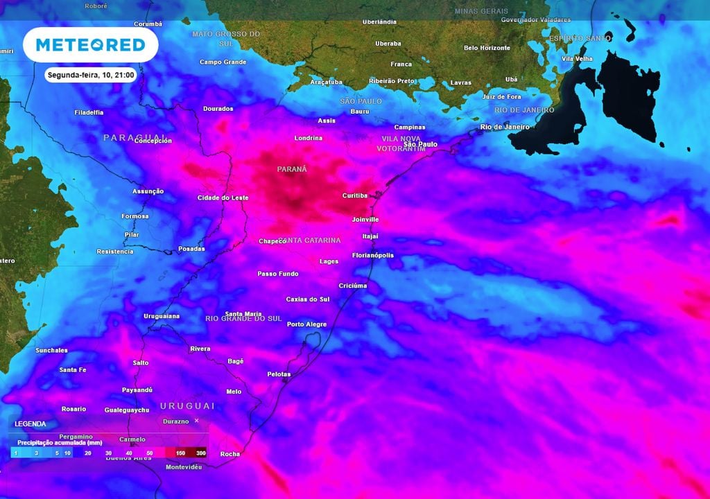 Previsão de acumulados totais de chuva até o final da próxima segunda-feira. Previsão de acumulados totais de chuva até o final da próxima segunda-feira mostra que as chuvas podem atingir valores entre 150 mm e 200 mm totais sobre o Paraná, causando transtornos.