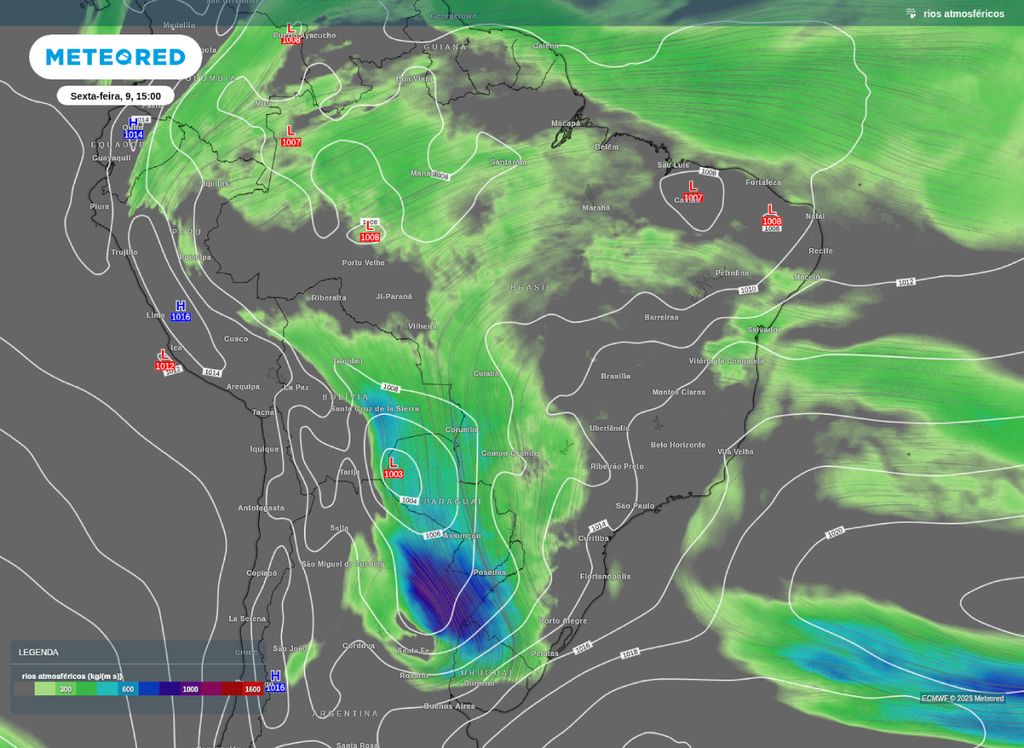 Rios atmosféricos fortalecendo a ciclogênese sobre a Argentina.