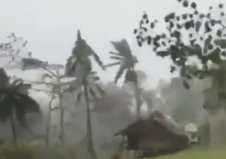 Il Ciclone Harold porta il caos nel Pacifico: i video da Vanuatu