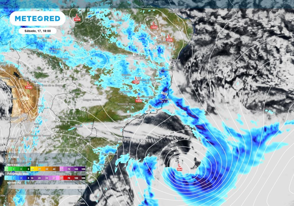 Previsão de pressão, nebulosidade e chuva no sábado de tarde. Previsão de pressão, nebulosidade e chuva no sábado de tarde mostra o ciclone sobre o Oceano Atlântico, e sua frente fria ocasionando chuvas sobre parte do Sudeste e Centro-Oeste.