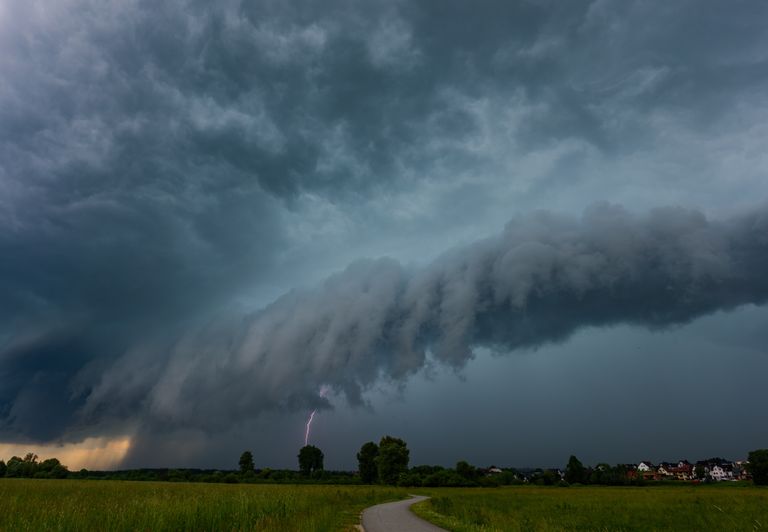 Ciclone, tempestades e frio atingem SP; veja a previs&atilde;o