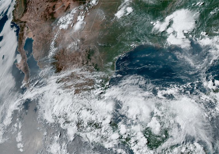 Ciclones tropicales y temporal lluvioso en México Ciclones tropicales y temporal lluvioso en México