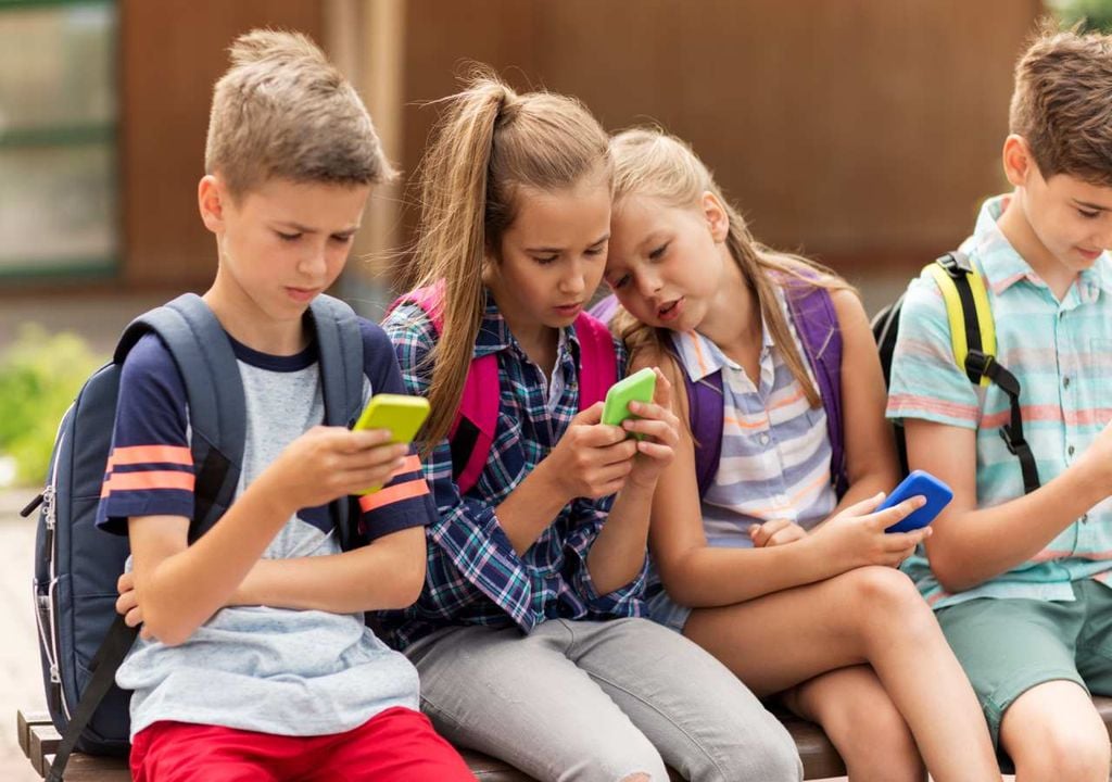 Telemóveis nos menores Telemóveis nos menores