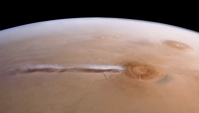 Cient&iacute;ficos descubren el extra&ntilde;o proceso por el que se produce la gran nube de Marte
