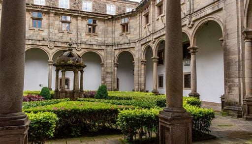 Unos ge&oacute;logos descubren c&oacute;mo una extra&ntilde;a piedra caliza de Portugal lleg&oacute; a un conocido monumento de Galicia