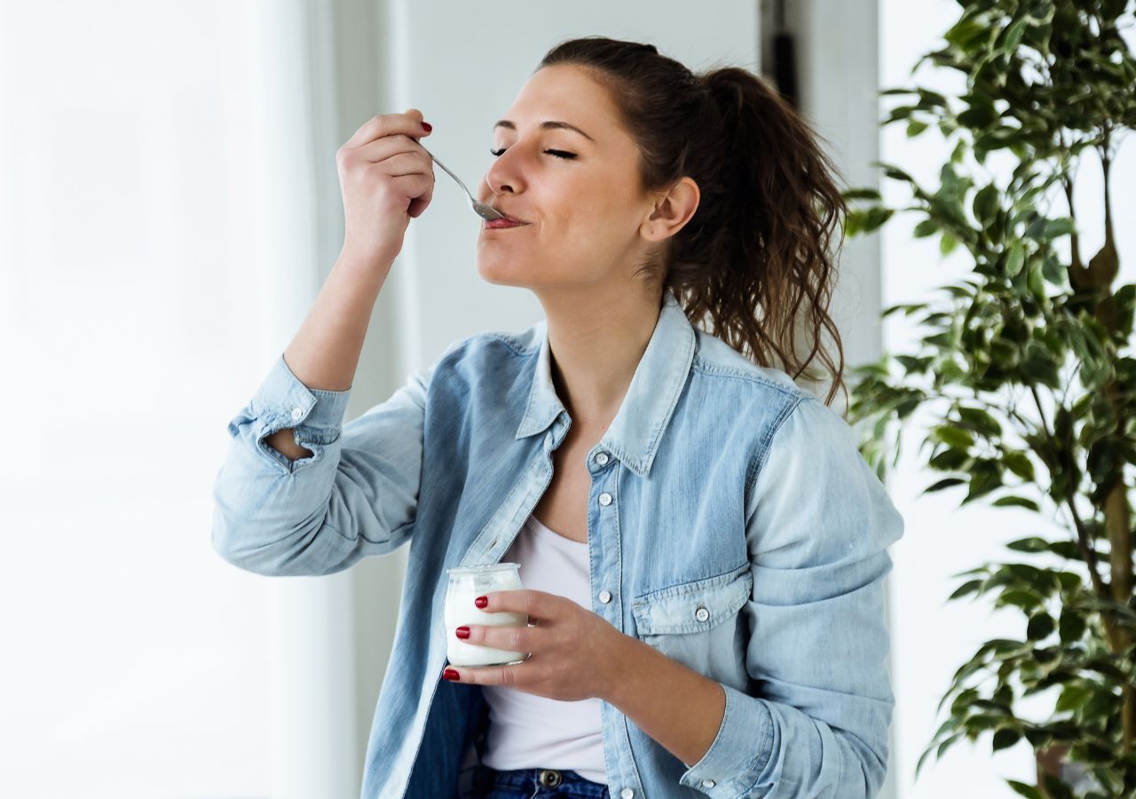 El consumo frecuente de yogur puede tener un impacto positivo en la salud general