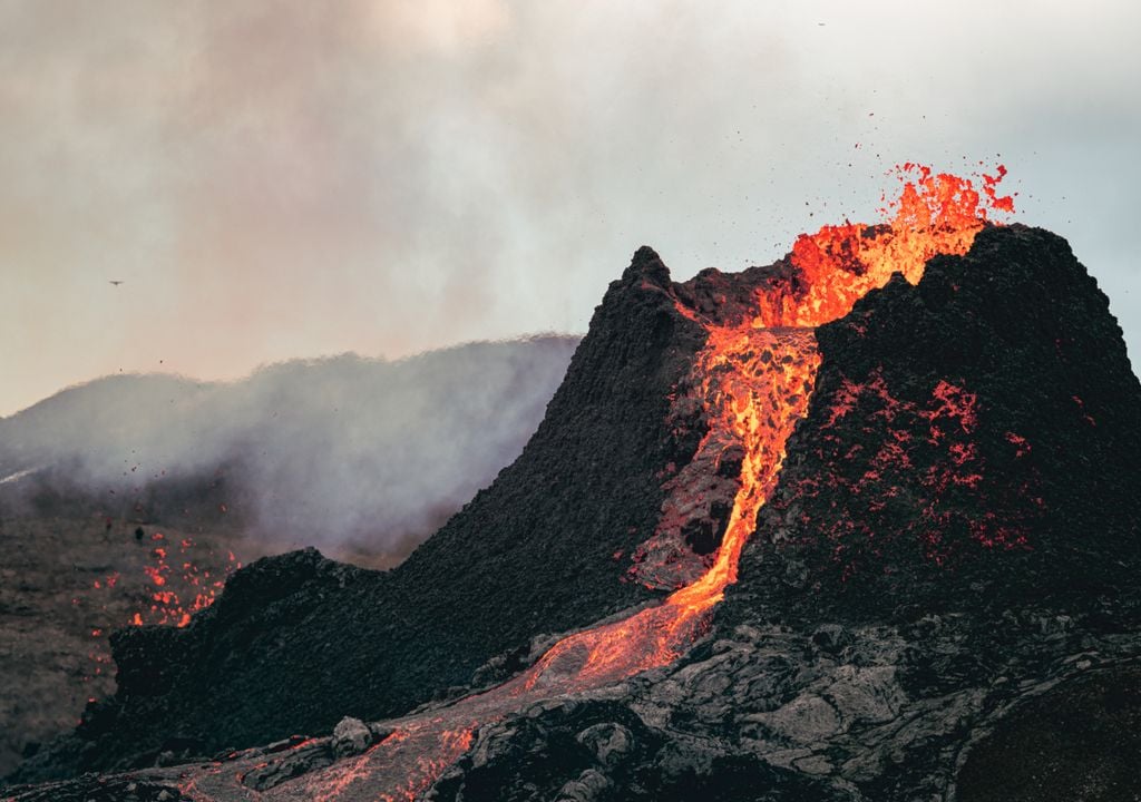 erupções vulcânicas Os recentes anos de temperaturas recorde têm gerado discussões sobre se o aquecimento global acelerou.