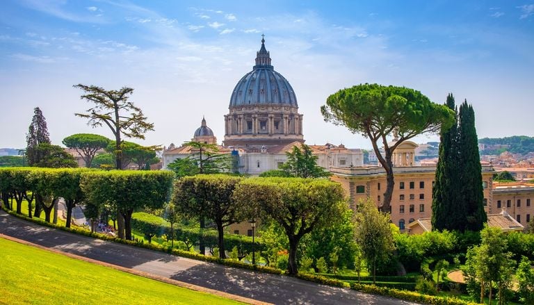 Citt&agrave; del Vaticano punta all&rsquo;indipendenza energetica con un impianto agrivoltaico: di cosa si tratta