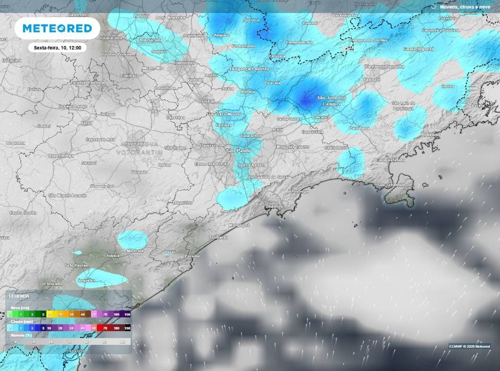 Previsão de precipitação (em mm) e nebulosidade para sexta-feira (10) às 12h, segundo o modelo europeu ECMWF. Pode ocorrer garoa entre a manhã e a tarde na capital paulista.