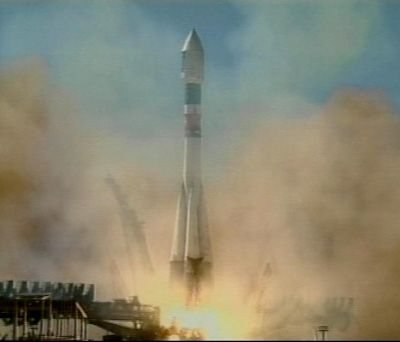 Lanzamiento de la segunda pareja de satélites Clúster – 8 de Agosto de 2000. Lanzamiento de la segunda pareja de satélites Clúster – 8 de Agosto de 2000.