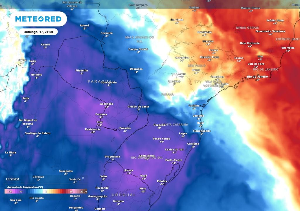 Previsão de anomalias de temperatura em 850 hPa na noite do domingo. Previsão de anomalias de temperatura em 850 hPa na noite do domingo mostra uma massa de ar frio muito intensa avançando pelo país e já atingindo RS, SC, PR, MS e parte de MT.