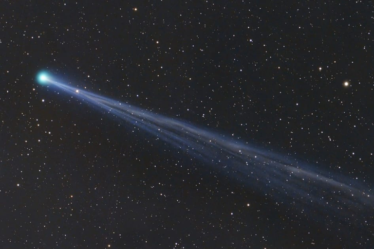 Cometa passa pelo c&eacute;u do Brasil neste s&aacute;bado, 18 de abril; saiba como observar