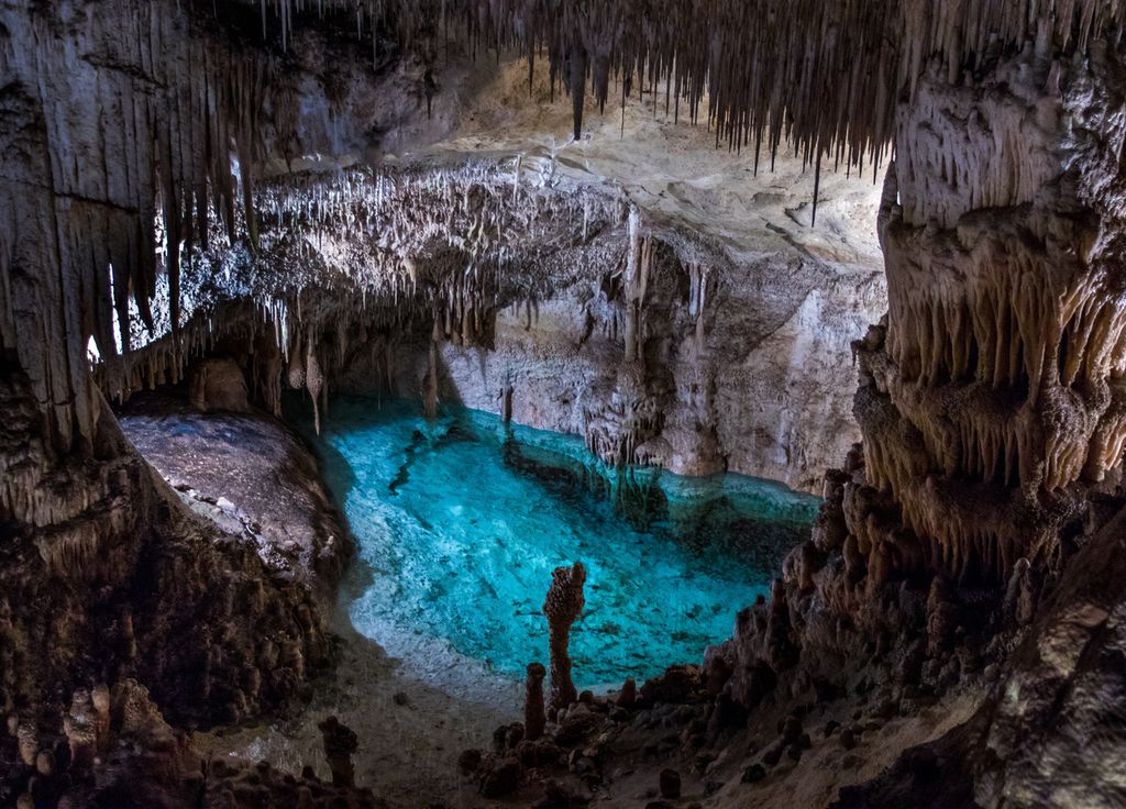 Grotte Chips Pollution Environnement