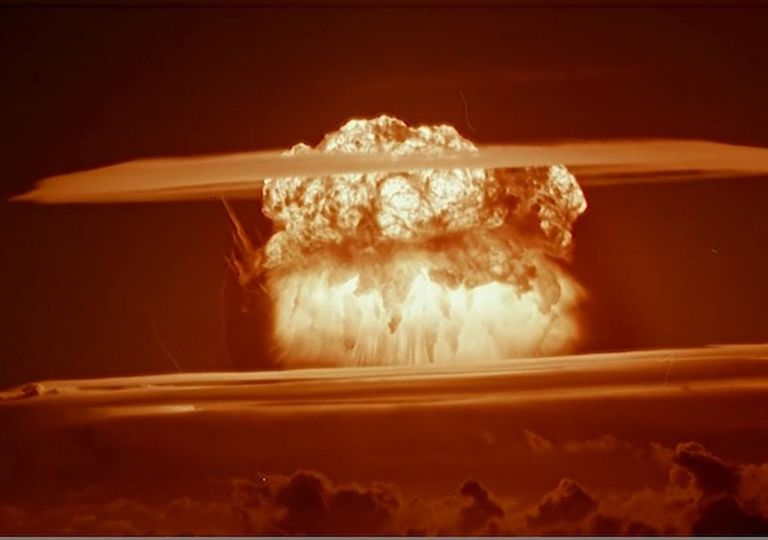 Como a radiação de testes nucleares afetam as chuvas? Como a radiação de testes nucleares afetam as chuvas?