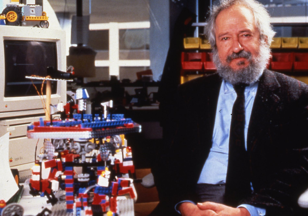O matemático Seymour Papert O matemático Seymour Papert