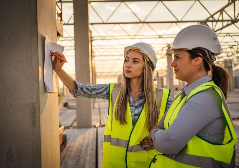 ¿Cómo atraer más mujeres a las carreras STEM? La clave podría estar en la sostenibilidad