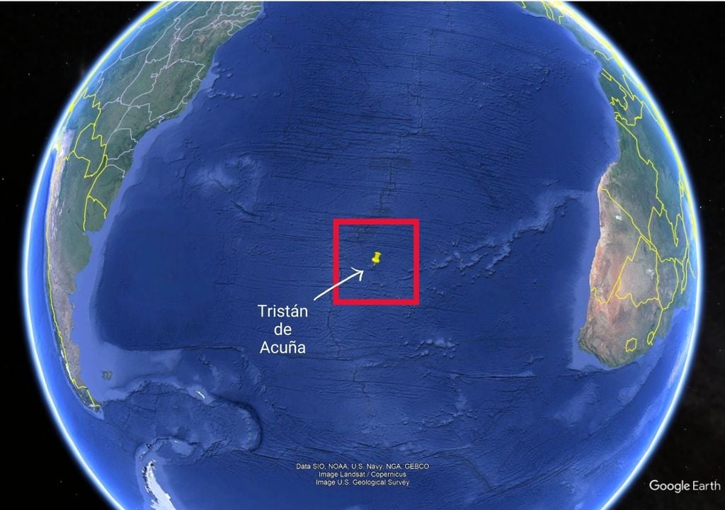 Ubicación de Tristán de Acuña, en medio del Atlántico Sur