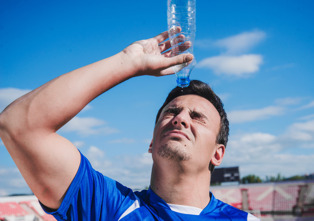 Hay que evitar la actividad física y la exposición directa al sol entre las 10 y las 17.