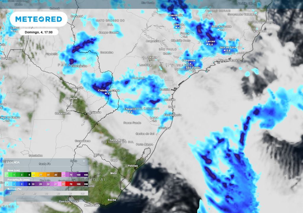 Previsão de nebulosidade e chuva sobre a região Sul mostra tempo muito chuvoso sobre o PR e SC ao longo do período de eleições, enquanto RS registra tempo mais firme e seco.
