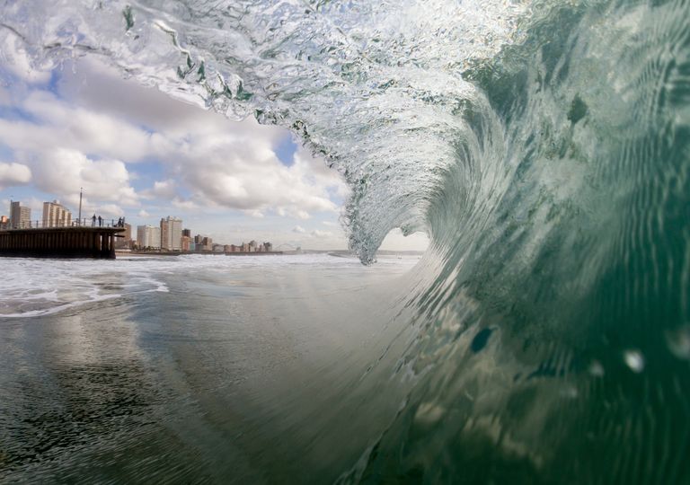 Como é que a energia de um tsunami consegue atravessar todo o Oceano Pacífico? A ciência explica