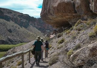 Cómo llegar y por qué visitar la imponente Cueva de las Manos, en un recorrido ideal por el noroeste de Santa Cruz