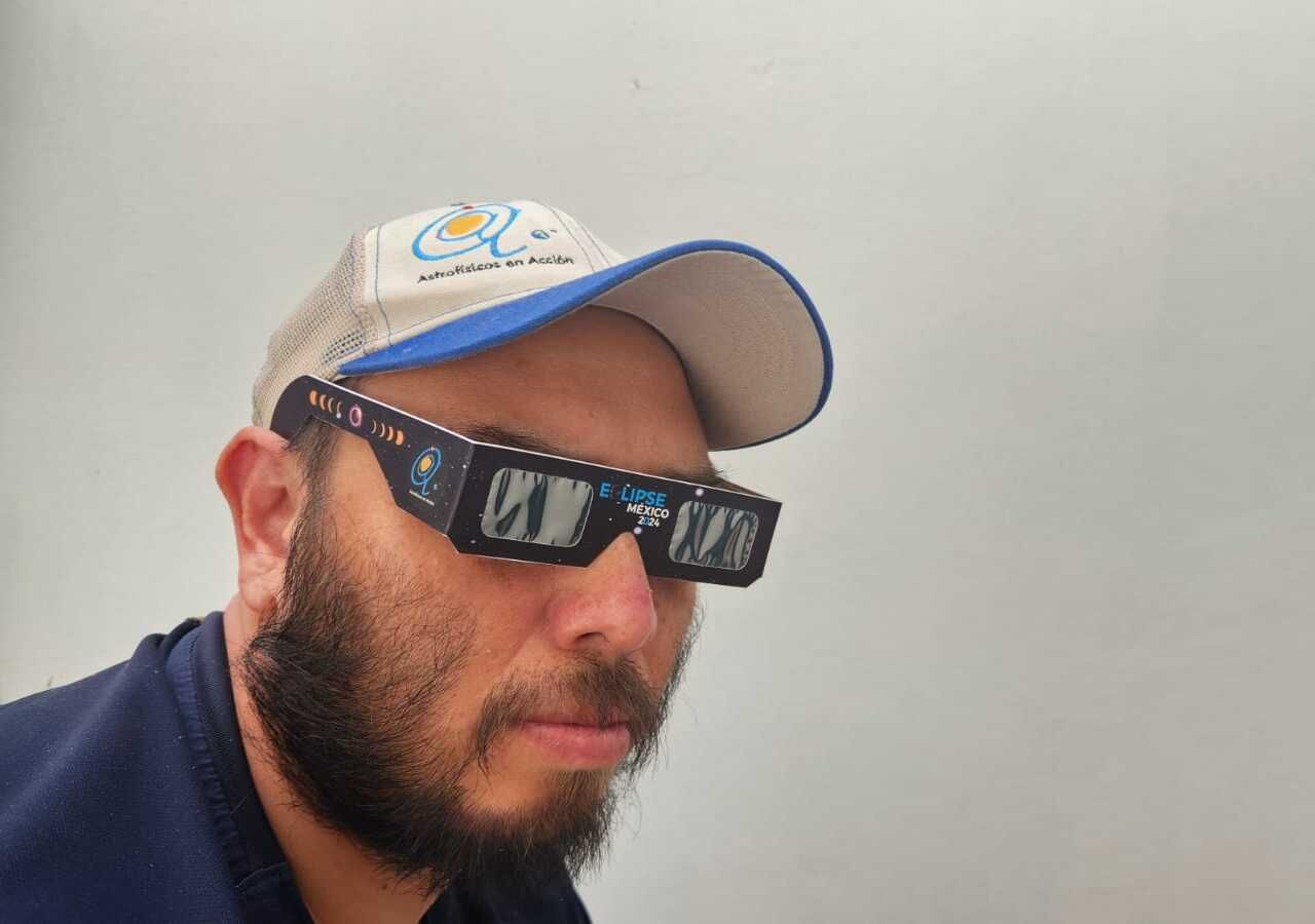 Lentes certificados para el eclipse solar. Crédito: Astrofísicos en Acción