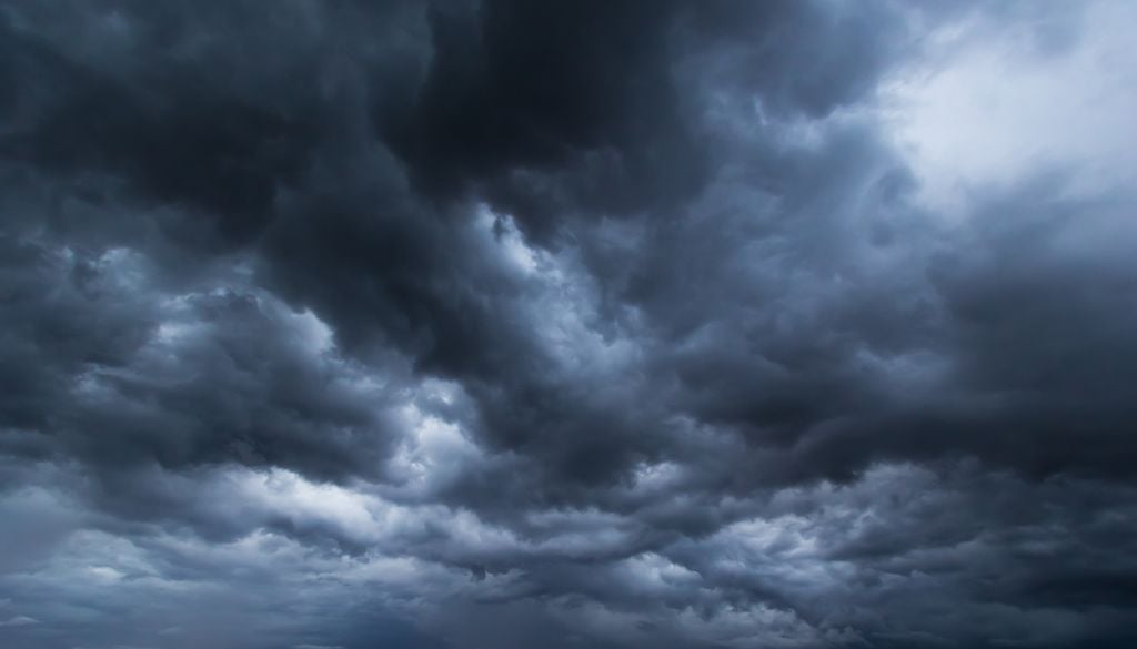 La nefofobia se define como la fobia específica hacia la presencia de nubes o cielos excesivamente cubiertos. La nefofobia se define como la fobia específica hacia la presencia de nubes o cielos excesivamente cubiertos.