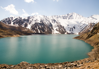 Pocas lluvias y mucho calor siguen afectando a los embalses en Chile