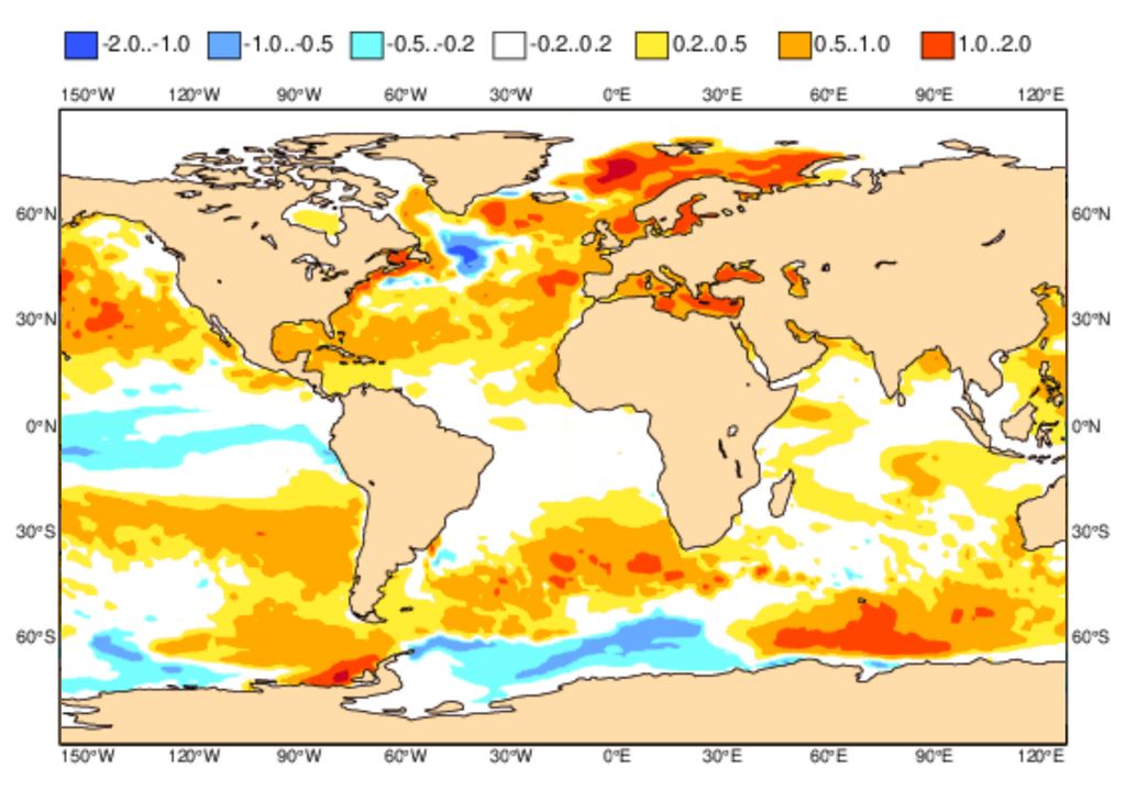 Mapa de previsão de anomalia da temperatura da superfície dos oceanos para o trimestre Dezembro 2025 - Janeiro e Fevereiro de 2026 ilustra a previsão descrita acima.