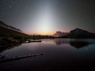 Cómo ver el misterioso fenómeno de la “luz zodiacal”