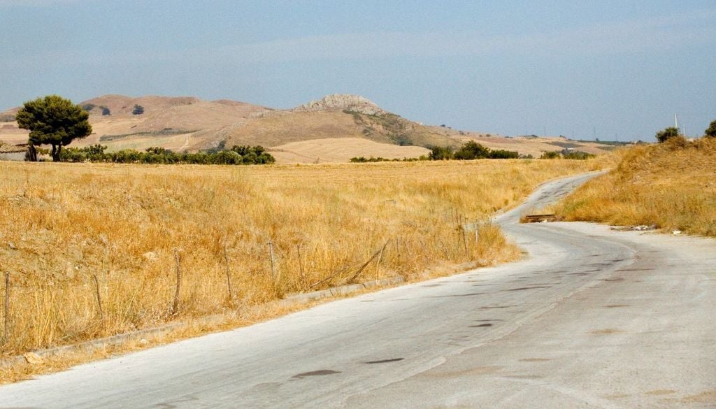 Il legame tra El Niño e le condizioni climatiche in Sicilia non è diretto, ma indiretto e mediato dalla circolazione atmosferica locale nell’area euro-atlantica.