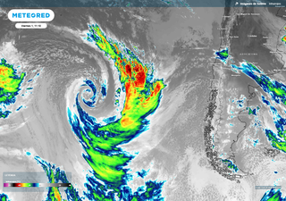 Frente con r&iacute;o atmosf&eacute;rico d&eacute;bil dejar&aacute; lluvia en 7 regiones de Chile este primer domingo de mayo
