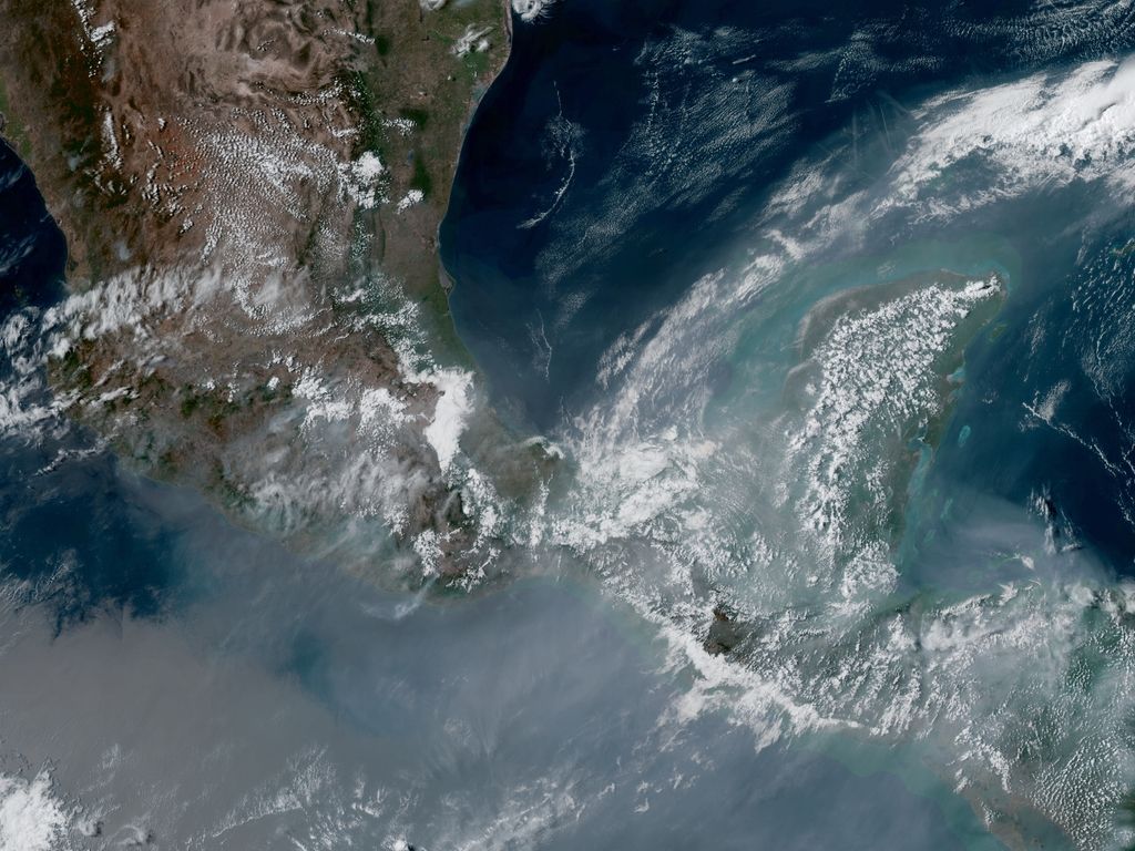 Fin de semana con algunas lluvias para México.