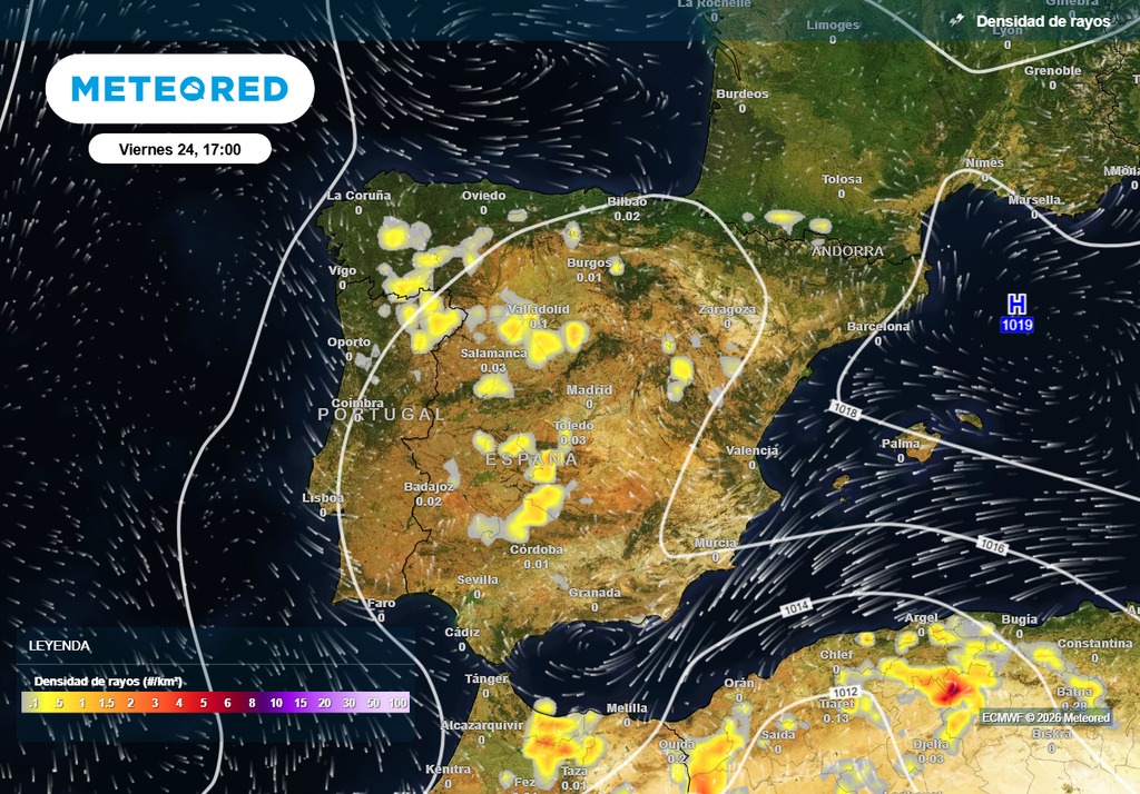 Entre el viernes y el sábado los aguaceros irán a más en amplias zonas de la España peninsular, con actividad eléctrica.
