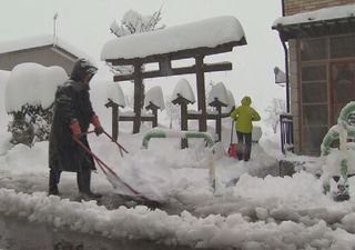 Historische Schneefälle legen Japan lahm!