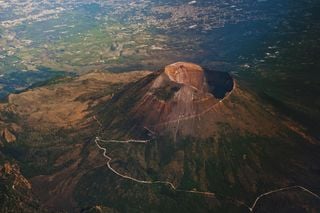 Entdecken Sie 7 der gefährlichsten Vulkane, die Vulkanologen am meisten Sorgen bereiten.