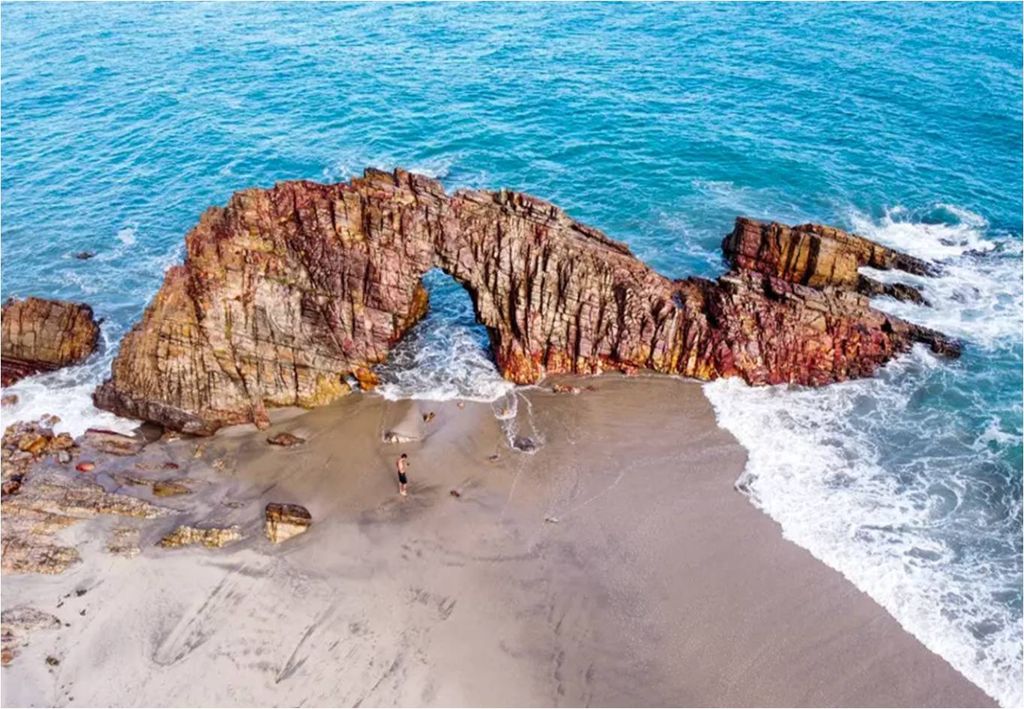 Pedra Furada, Jericoacoara, Ceará Pedra Furada, Jericoacoara, Ceará