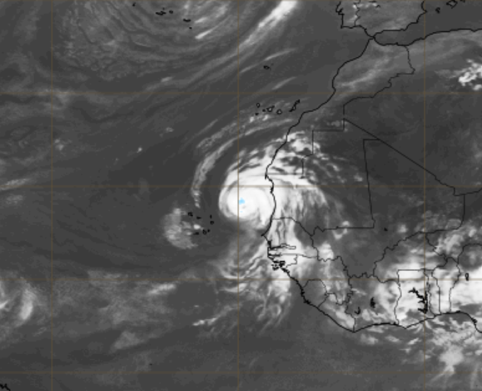 Consideraciones sobre el posible ciclón tropical al sur de Canarias