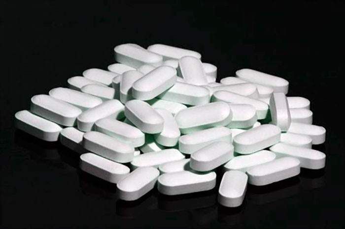 Contaminantes Emergentes En La Antártida El ibuprofeno, uno de los analgésicos de mayor uso médico, es uno de los que se han localizado en mayores concentraciones en la Antártida, en zonas próximas a bases científicas.