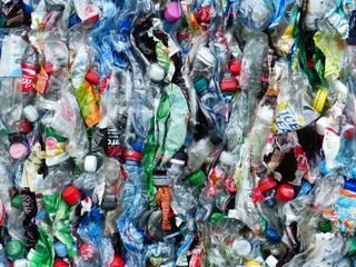 Conversión de desechos plásticos en carbono poroso para capturar CO2