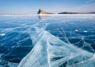 Convertir el hielo salado en electricidad: la nueva promesa de la energía limpia